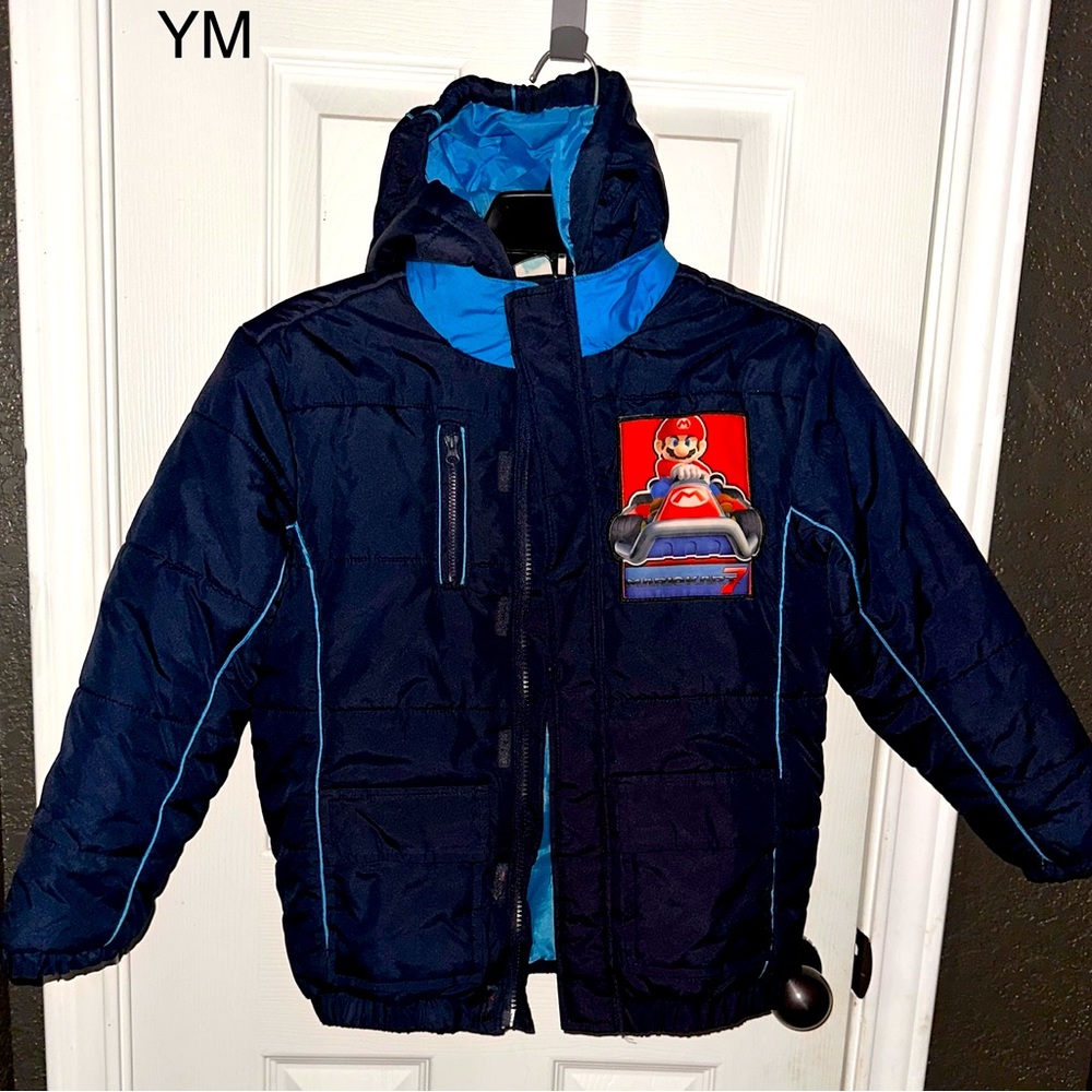 NWT size 6/7 Super Mario Brothers jacket
